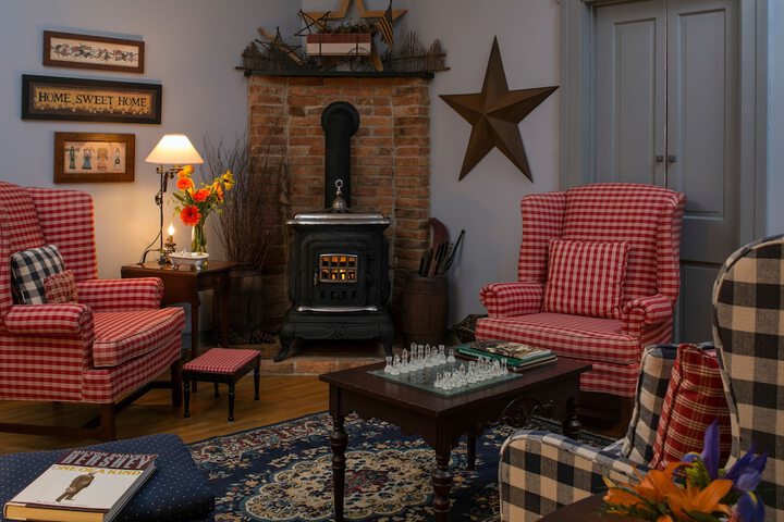 1825 Inn Bed and Breakfast
