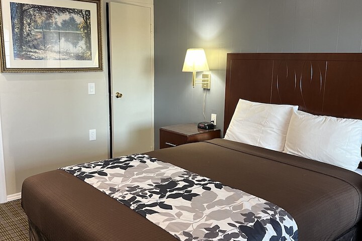 Room 19 of 24