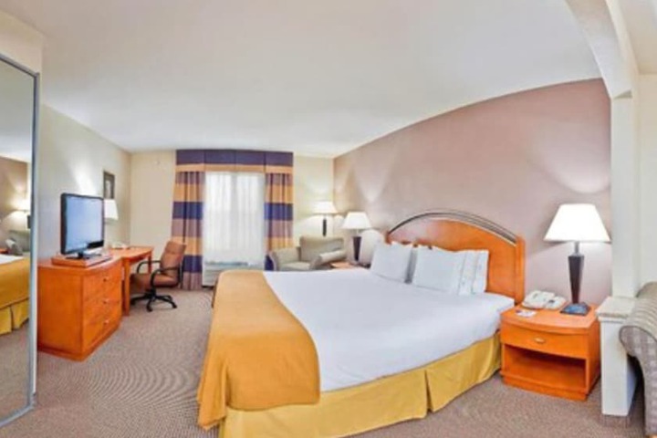 Holiday Inn Express Forest City by IHG