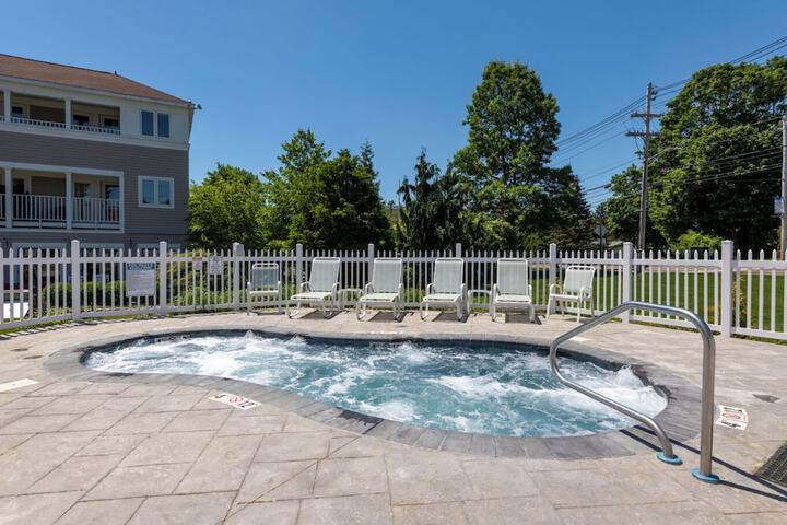 The Meadowmere Resort