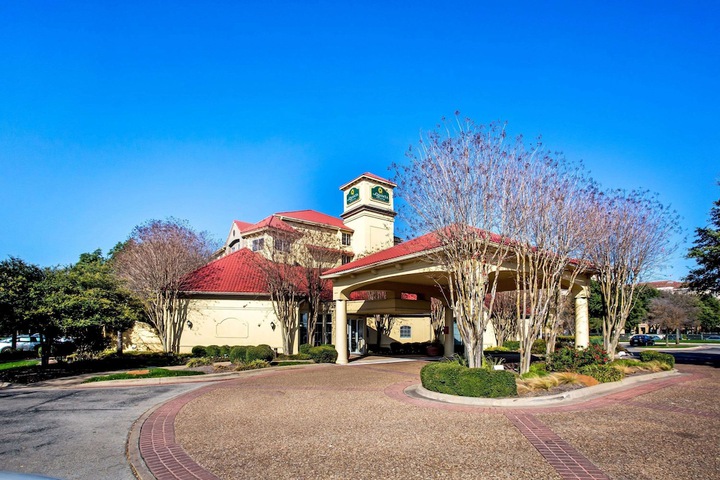 Hotel 4 of 30