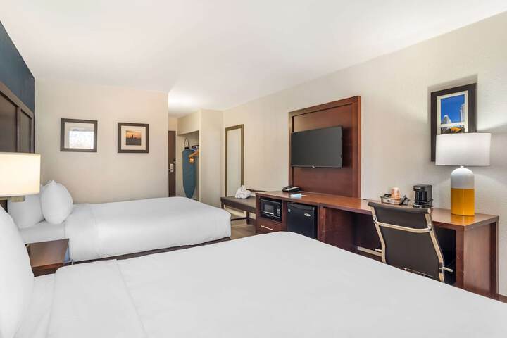 Room 48 of 67