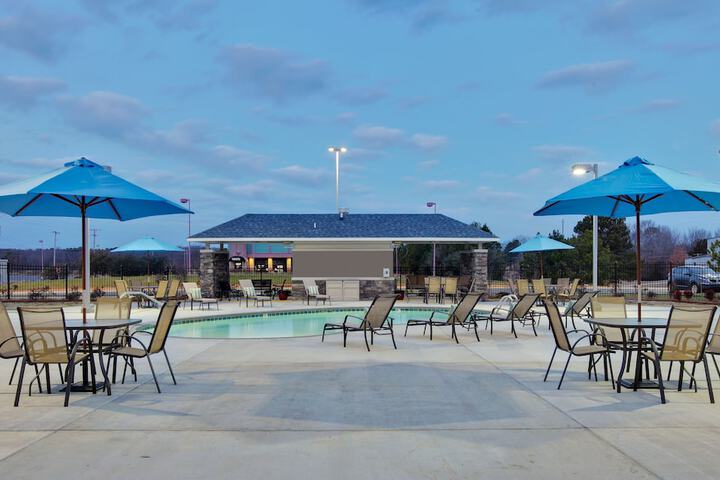 Pool 7 of 40