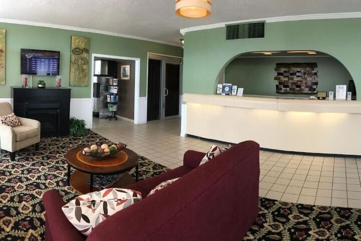 Hotel Interior 10 of 43