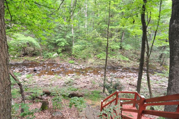 Rosies Creekside Retreat - 3 BR Escape!