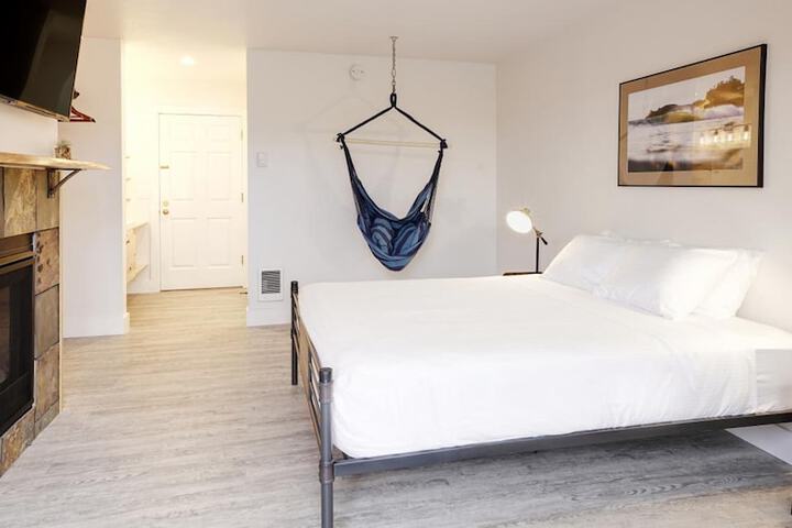 Room 27 of 47