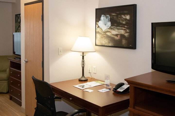 Room 9 of 24