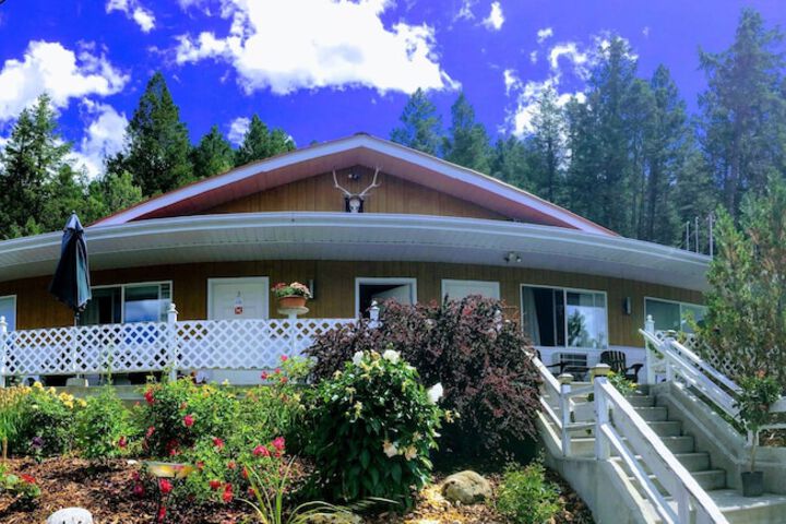 Sundeck 43 of 44