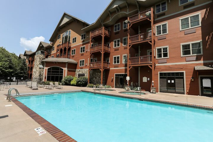 Pool 18 of 132