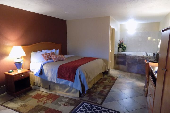Room 13 of 21