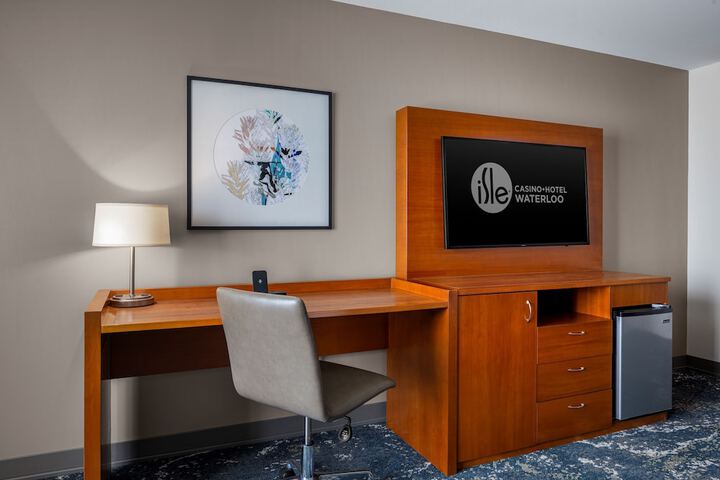 Isle Casino Hotel Waterloo - a Caesars Rewards Destination