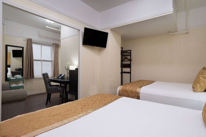 Room 19 of 67