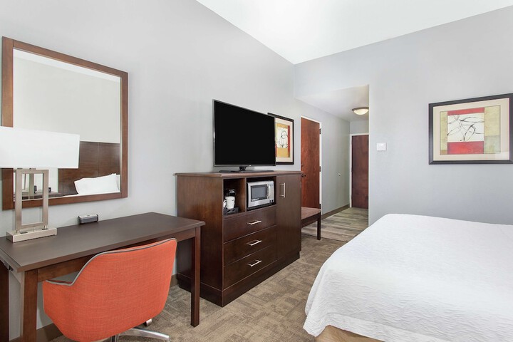 Room 18 of 33