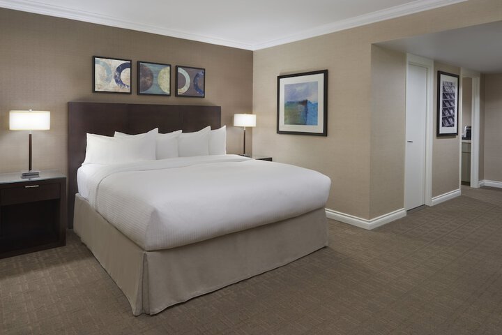 Room 95 of 145
