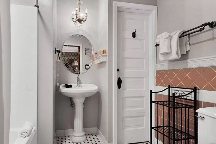 Room 40 of 56