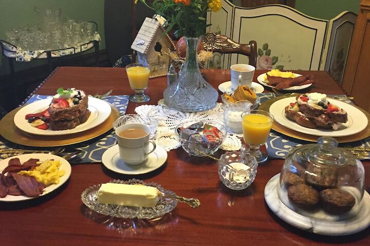 Breakfast/Coffee Service 30 of 42