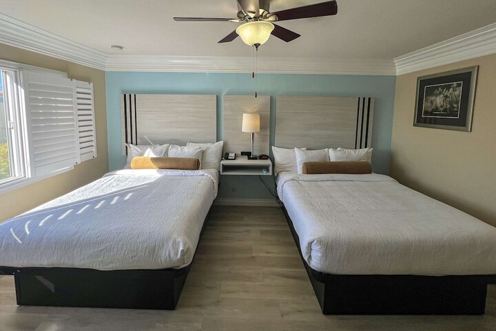 Room 7 of 25