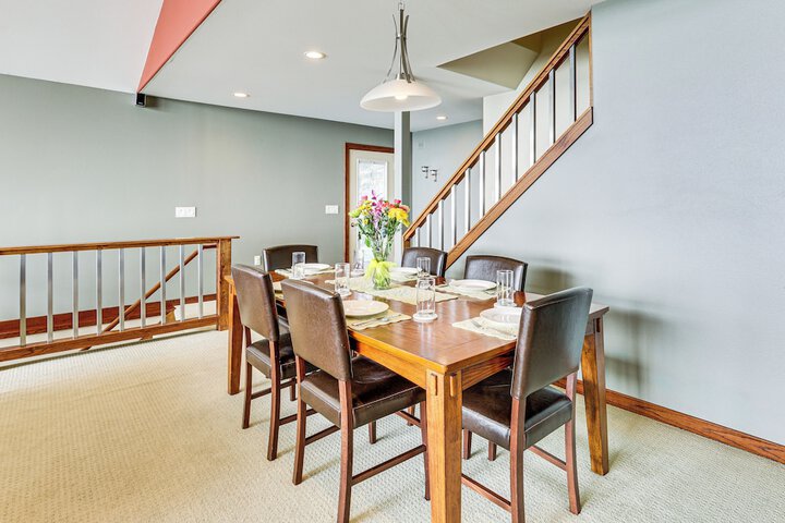 Spacious Edgerton Home w / Private Beach & Views!