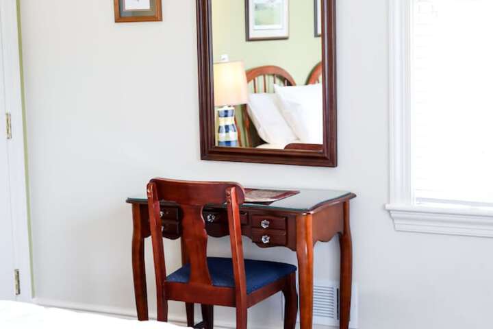 Room 10 of 51
