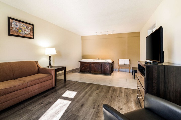 Room 41 of 66