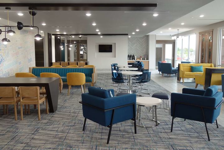 Hotel Interior 11 of 48