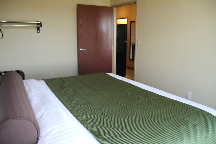 Room 28 of 56