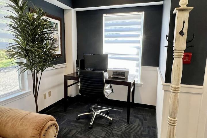 Business Center 12 of 12