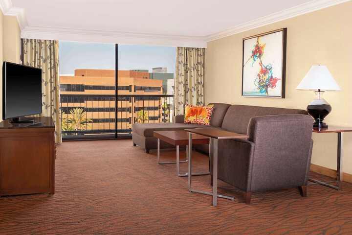 Hilton Orange County / Costa Mesa