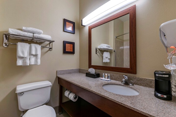 Room 15 of 31