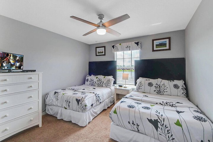 Room 34 of 44