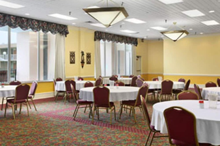Ballroom/Hall 49 of 57