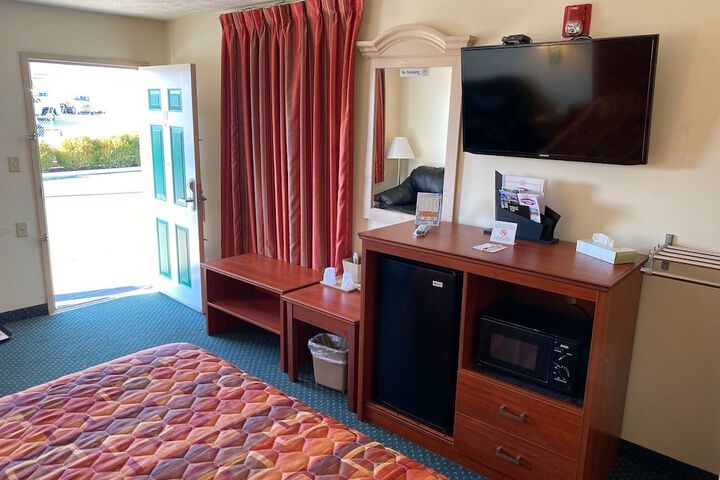 Country Hearth Inn & Suites Union City