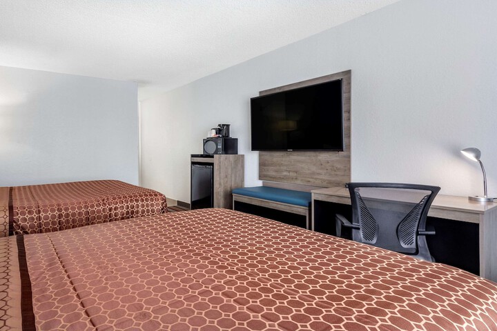 Room 15 of 72
