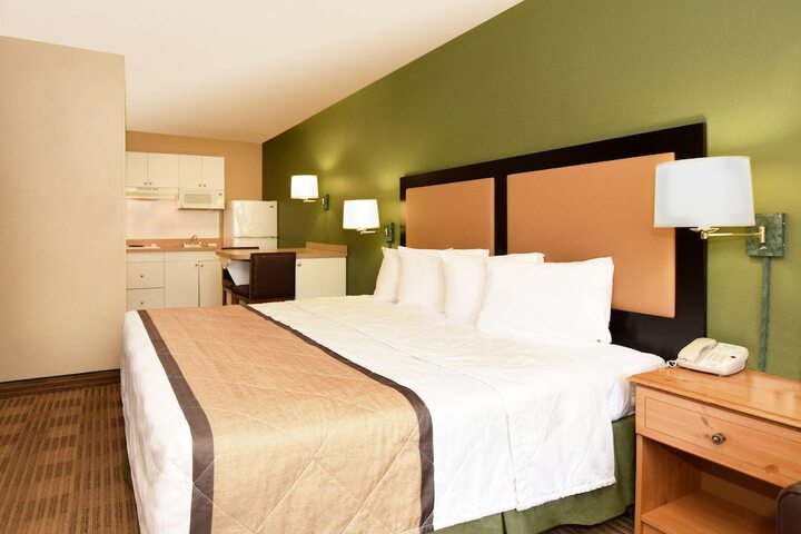 Room 15 of 29