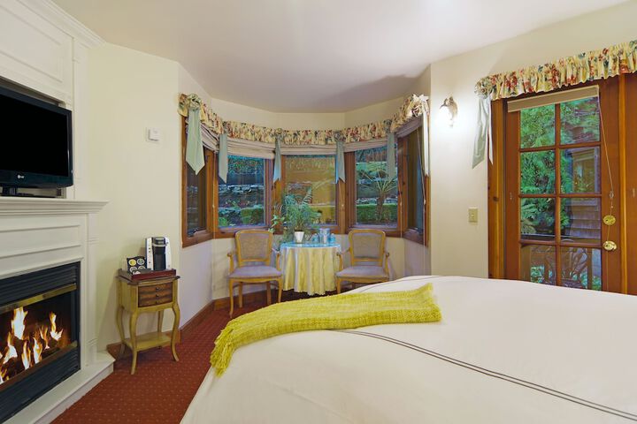 Room 44 of 72