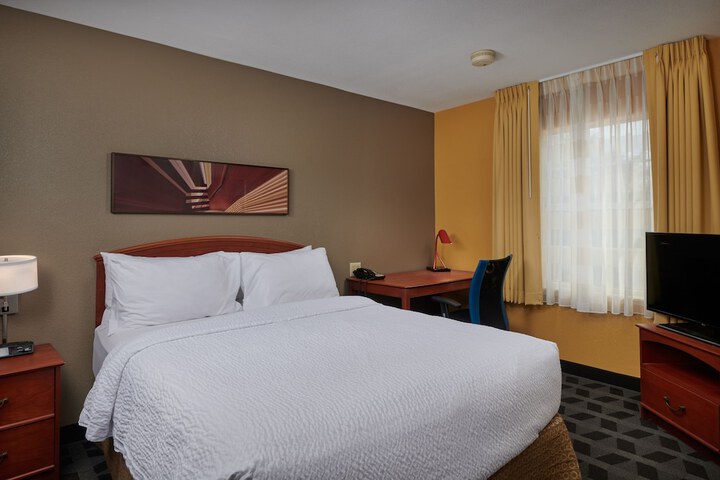 Room 14 of 23