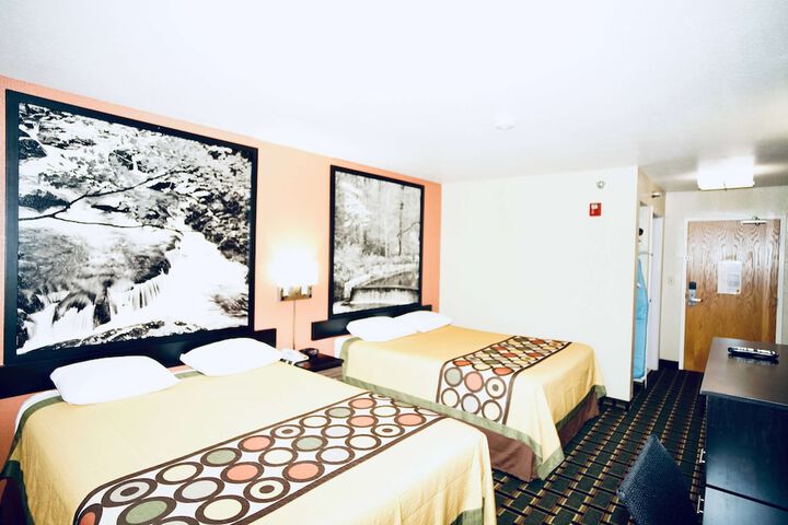 Room 17 of 29