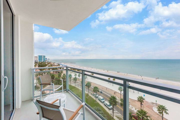 Wyndham Grand Clearwater Beach