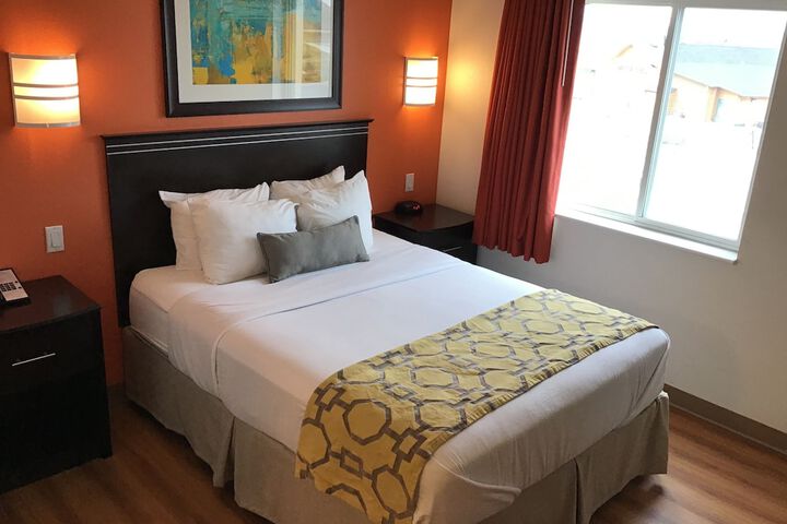 Baymont Inn & Suites Sheridan
