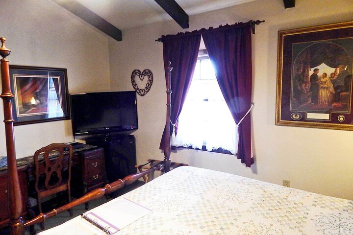 Room 45 of 99
