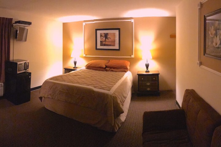 Room 15 of 36