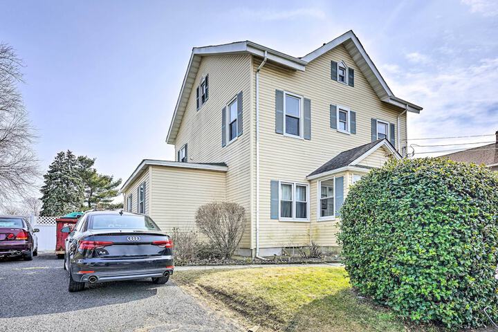 Long Branch Apartment: 1 Mi to Beach Pier Village