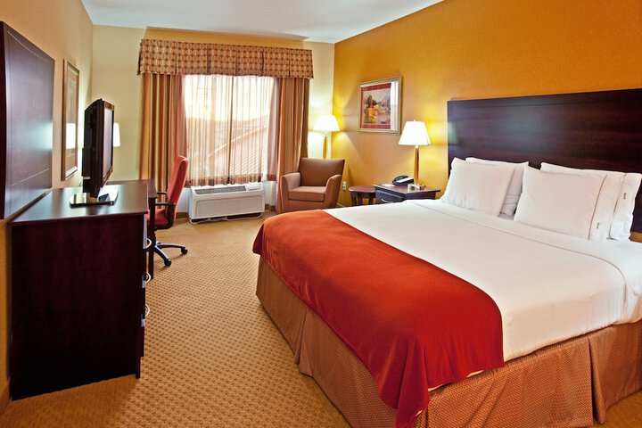 Room 36 of 71