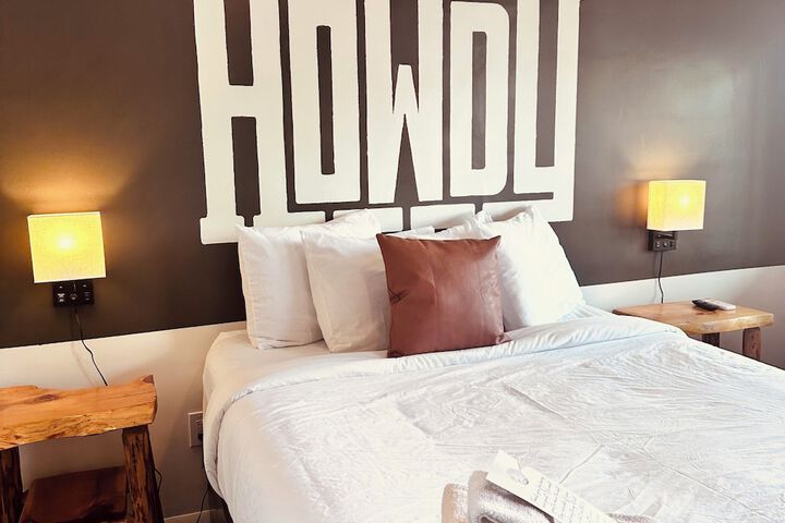 Elk Antler Inn