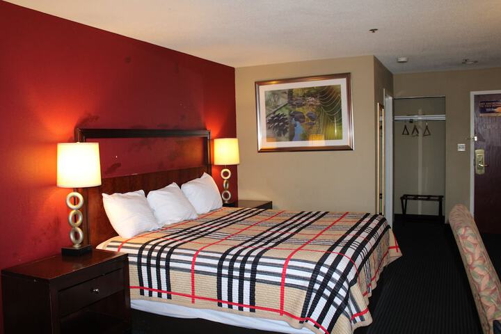 Room 6 of 29