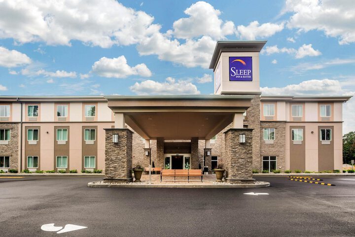 Hotel 4 of 58