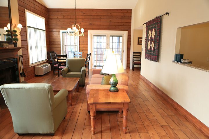 Room 45 of 115