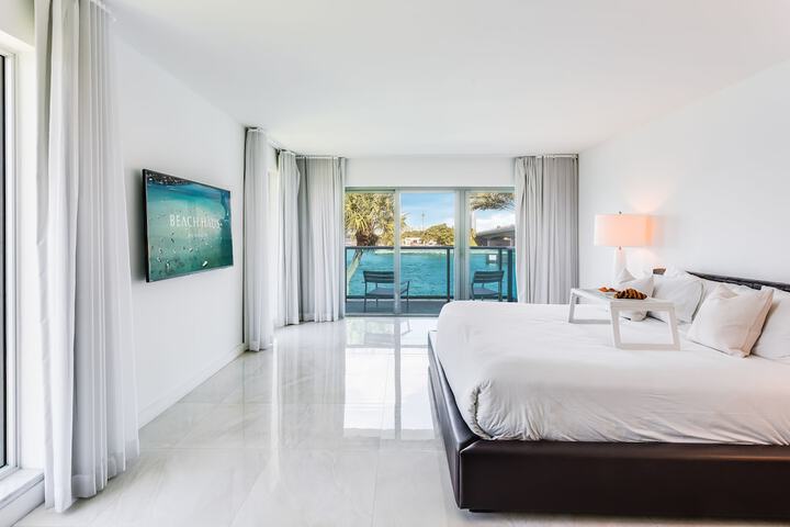 Beach Haus Bal Harbour