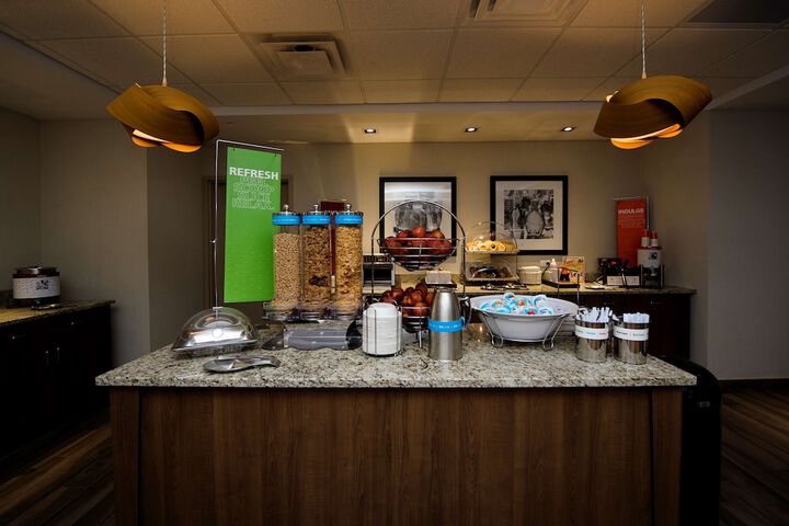Hampton Inn & Suites by Hilton Truro
