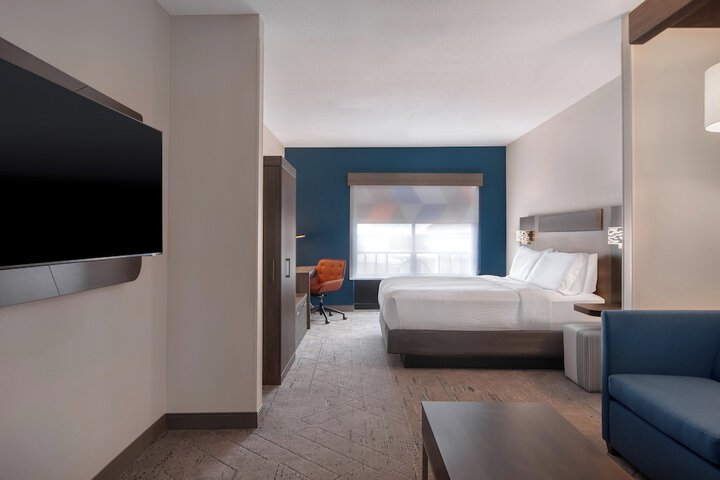 Holiday Inn Express Hotel & Suites Prattville South by IHG